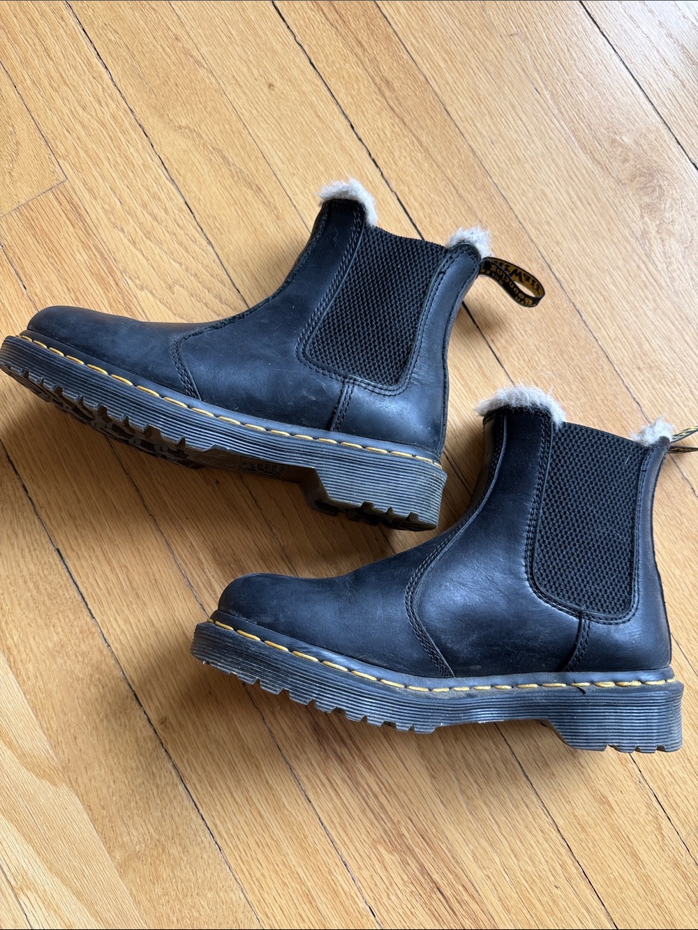 Dr. Martens Black Leather Chelsea Boots with Beige Shearling Collar